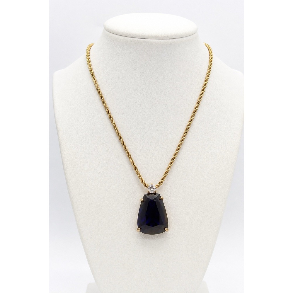 Vintage Signed Monet gold-tone necklace With Large faceted pendant
